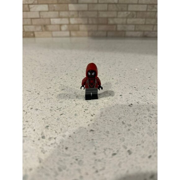 NEW‎ LEGO Miles Morales Marvel Superhero Spider-Man 76178 76171 Bugle Minifigure - Picture 1 of 2